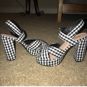 Black & white checkered heels